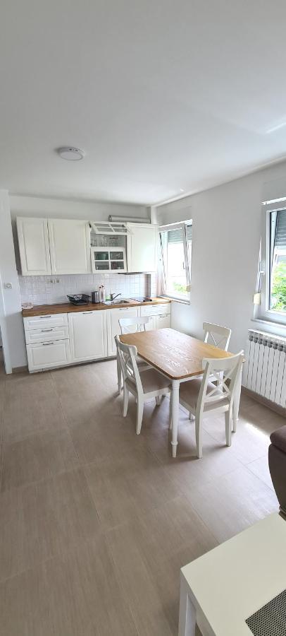 Apartments Vedran Пунат Экстерьер фото